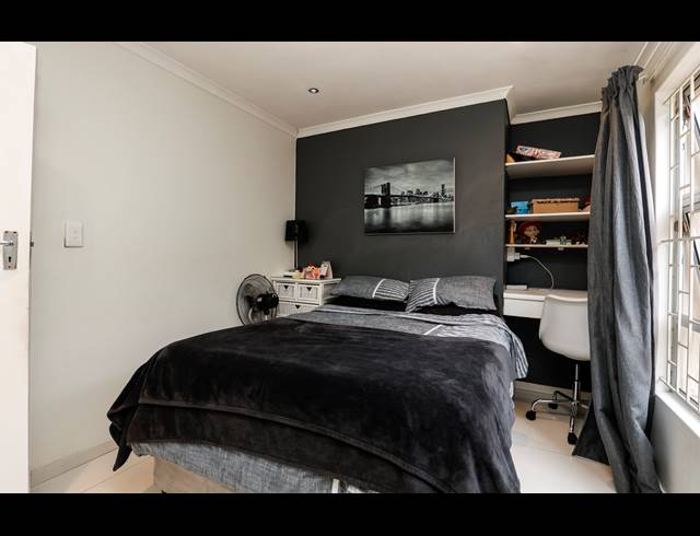 4 BEDROOM HOUSE FOR SALE IN SUNNINGDALE